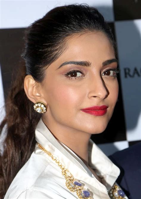 sonam kapoor xxx videos|Sonam Kapoor Porn Videos